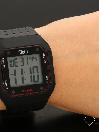 Q&Q Superior M158-002