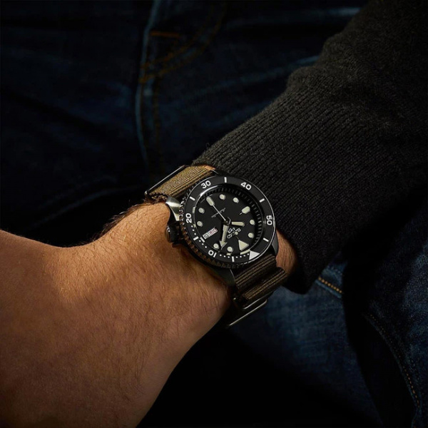 Seiko 5 Sports SRPD65K4