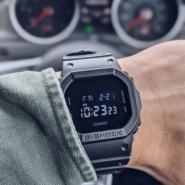 Casio G-Shock DW-5600MNT-8D