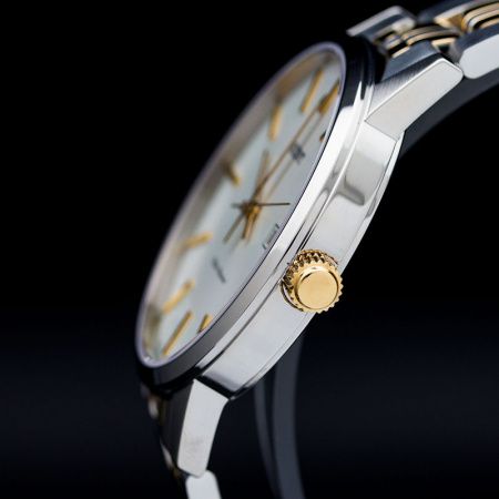 Orient Quartz Standart UNG8002W
