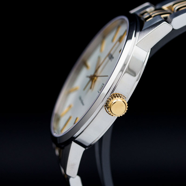 Orient Quartz Standart UNG8002W