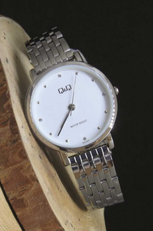 Q&Q Casual QA21-221