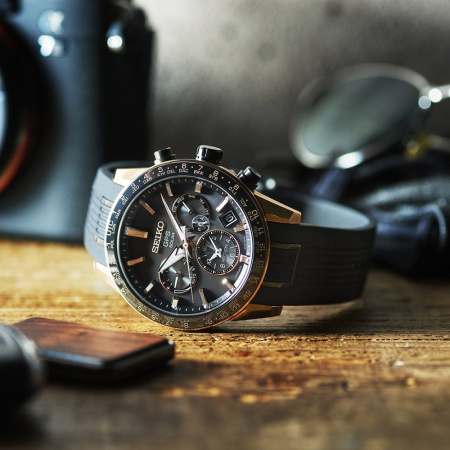 Seiko Astron SSH006J1