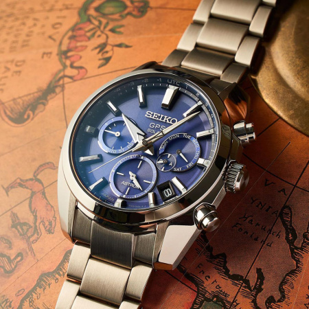 Seiko Astron SSH019J1