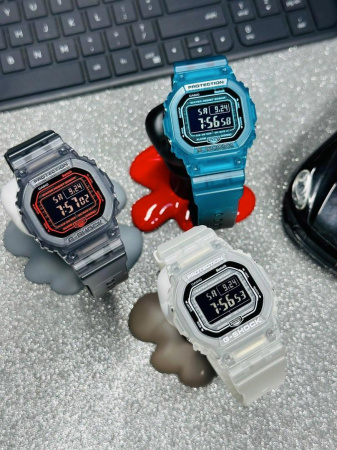 Casio G-Shock DW-B5600G-1E