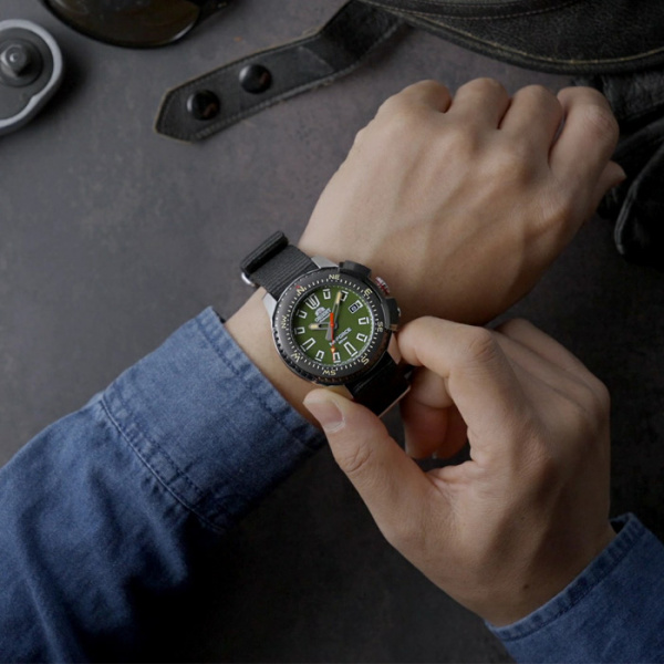 Orient  RA-AC0N03E10B