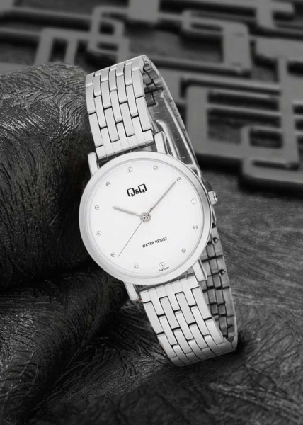 Q&Q Casual QA21-221